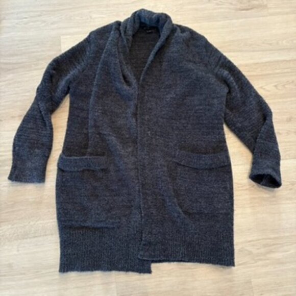 Barefoot Dreams Sweaters - Barefoot Dreams Cozychic Cali Cardigan Sweater Heathered black gray XS
